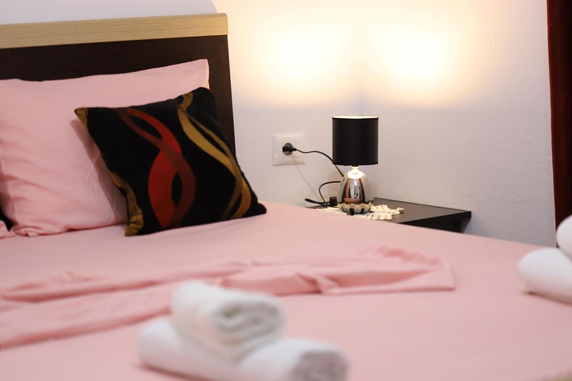 Guest House Marjo بيرات المظهر الخارجي الصورة