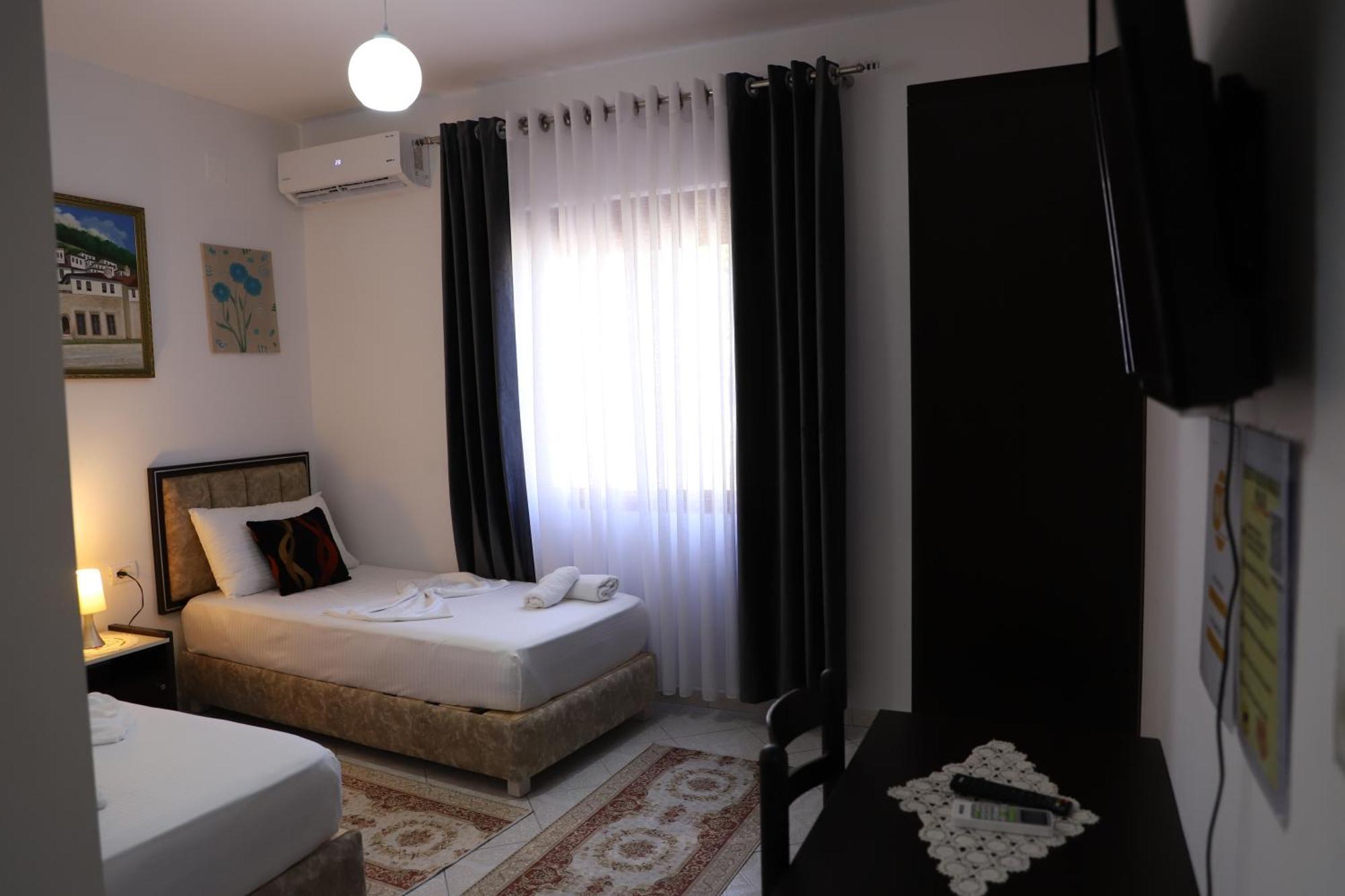 Guest House Marjo بيرات المظهر الخارجي الصورة