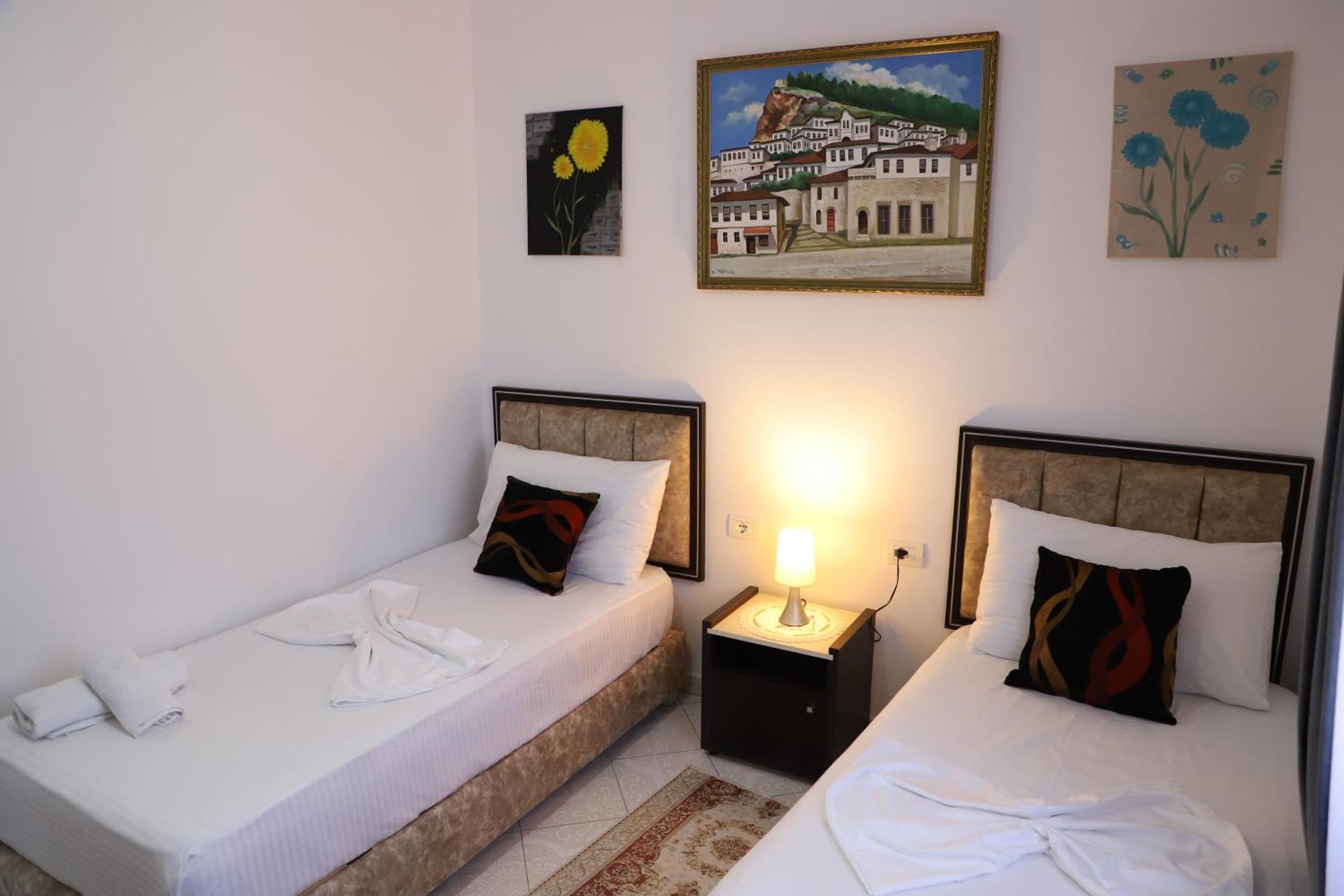 Guest House Marjo بيرات المظهر الخارجي الصورة